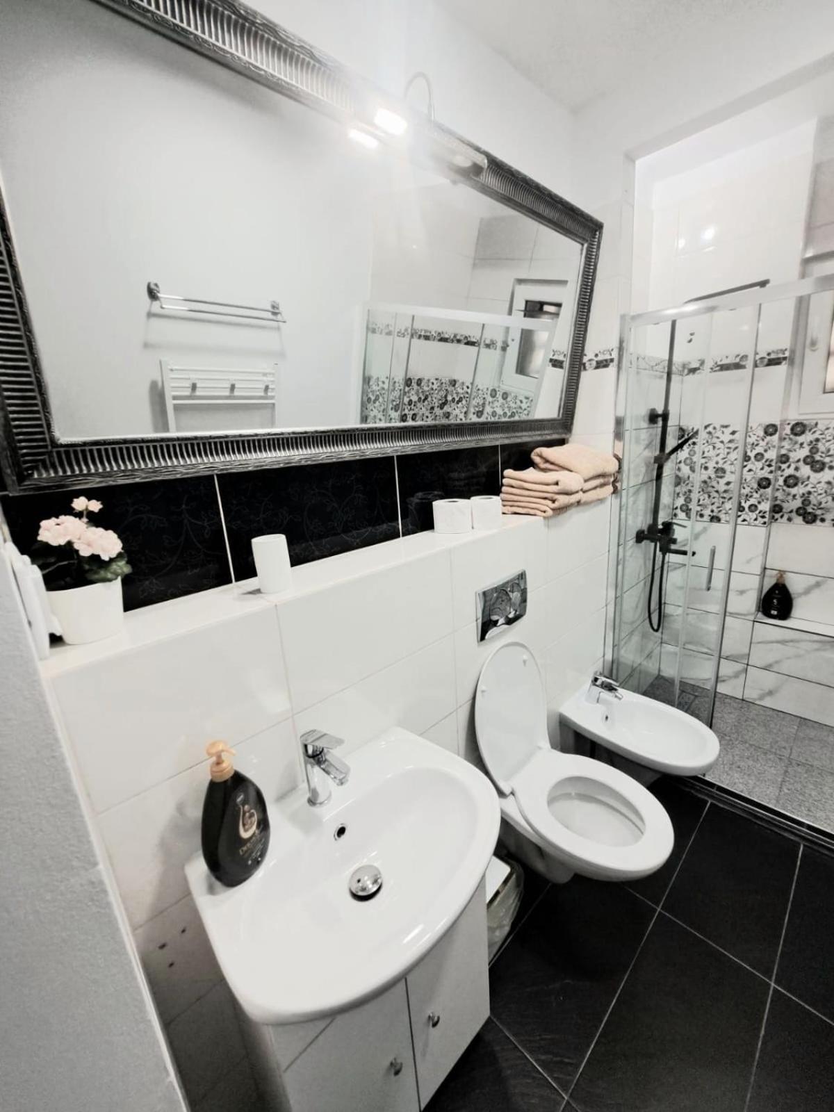 חונדוארה Apartament 3 Camere Hd מראה חיצוני תמונה